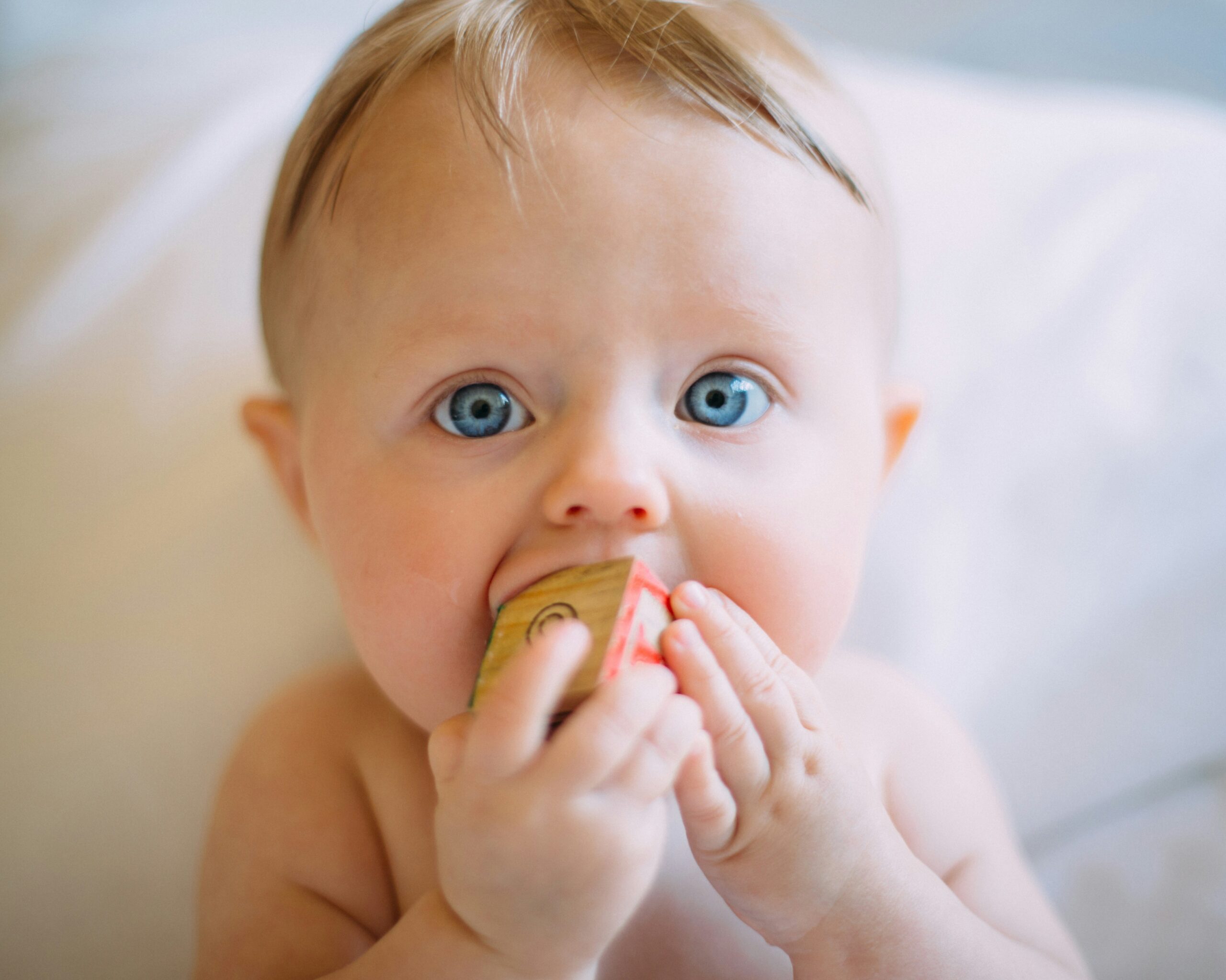 When Do Babies Start Teething? A Parent’s Guide to Baby Teeth