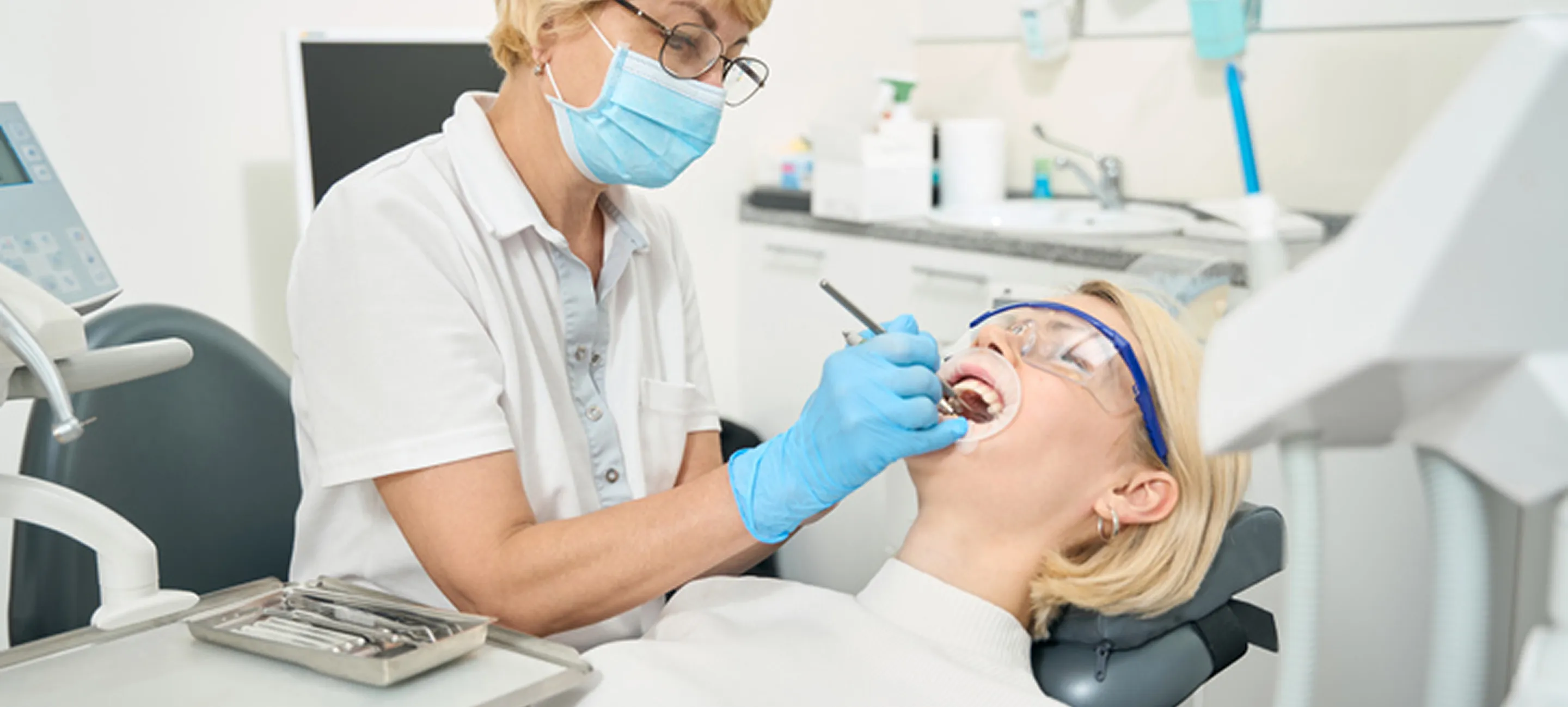 Cosmetic Dentistry & Smile Makeovers@2x