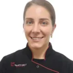 Dr Larissa Scanagatta@2x