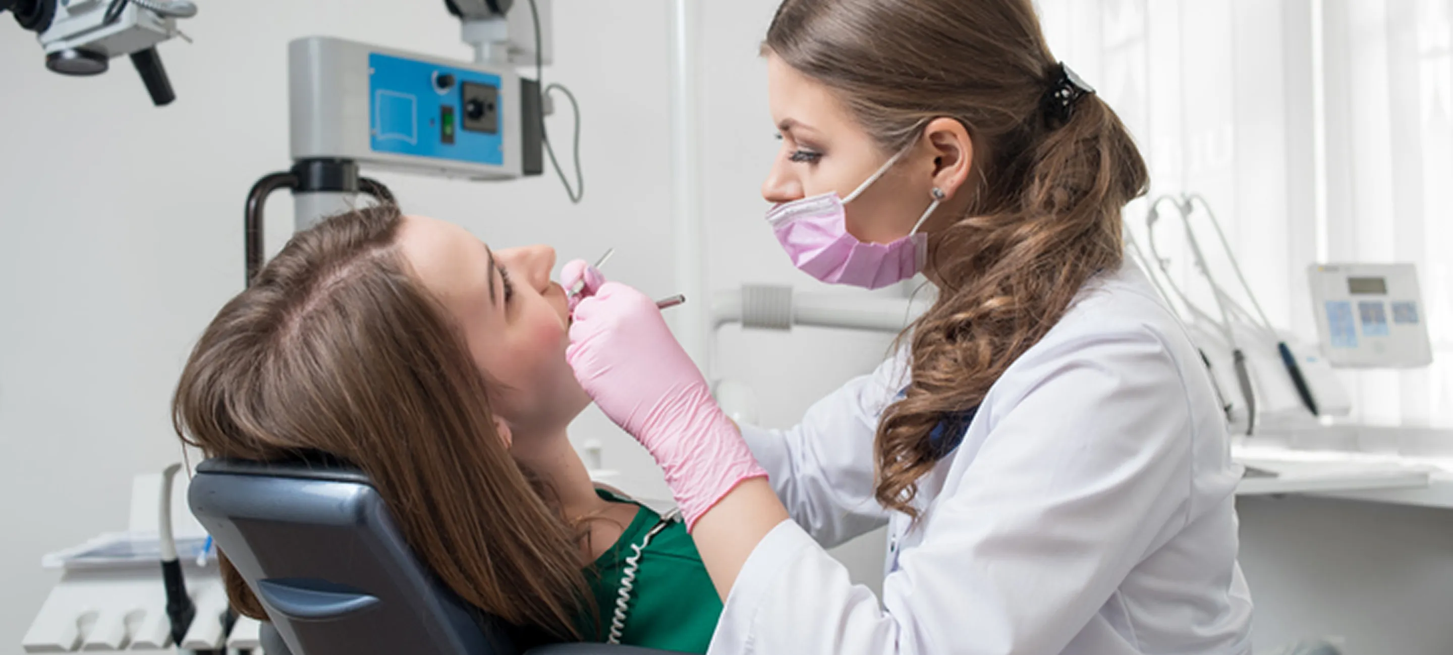 Root Canal Treatments@2x